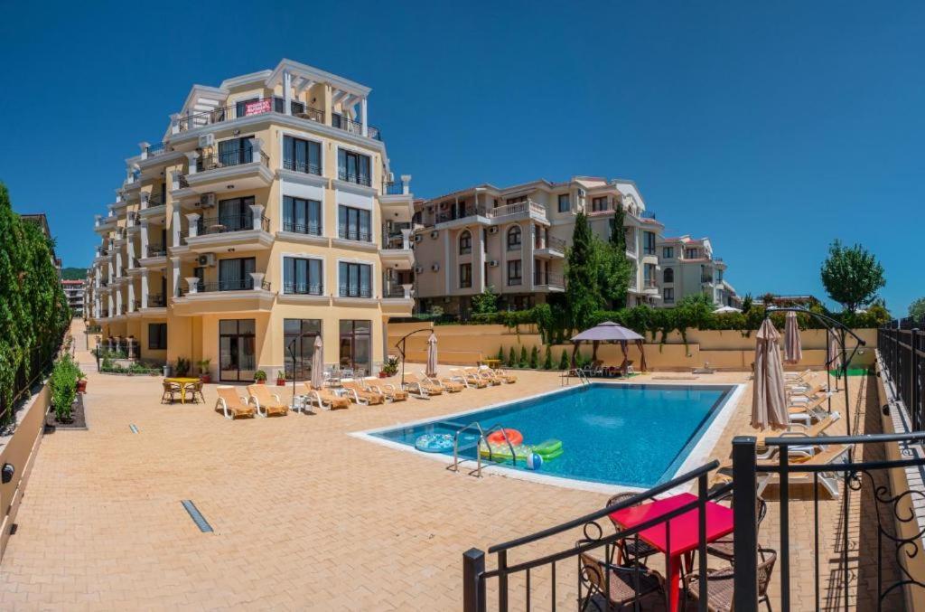 Horizon 10 'В' Apartment Sveti Vlas Buitenkant foto